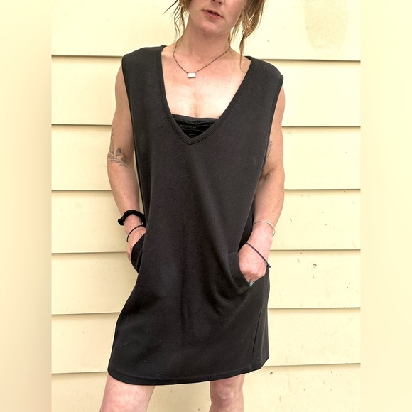 Sag Harbor Dresses & Skirts - Vintage Black Cotton Romper Dress​